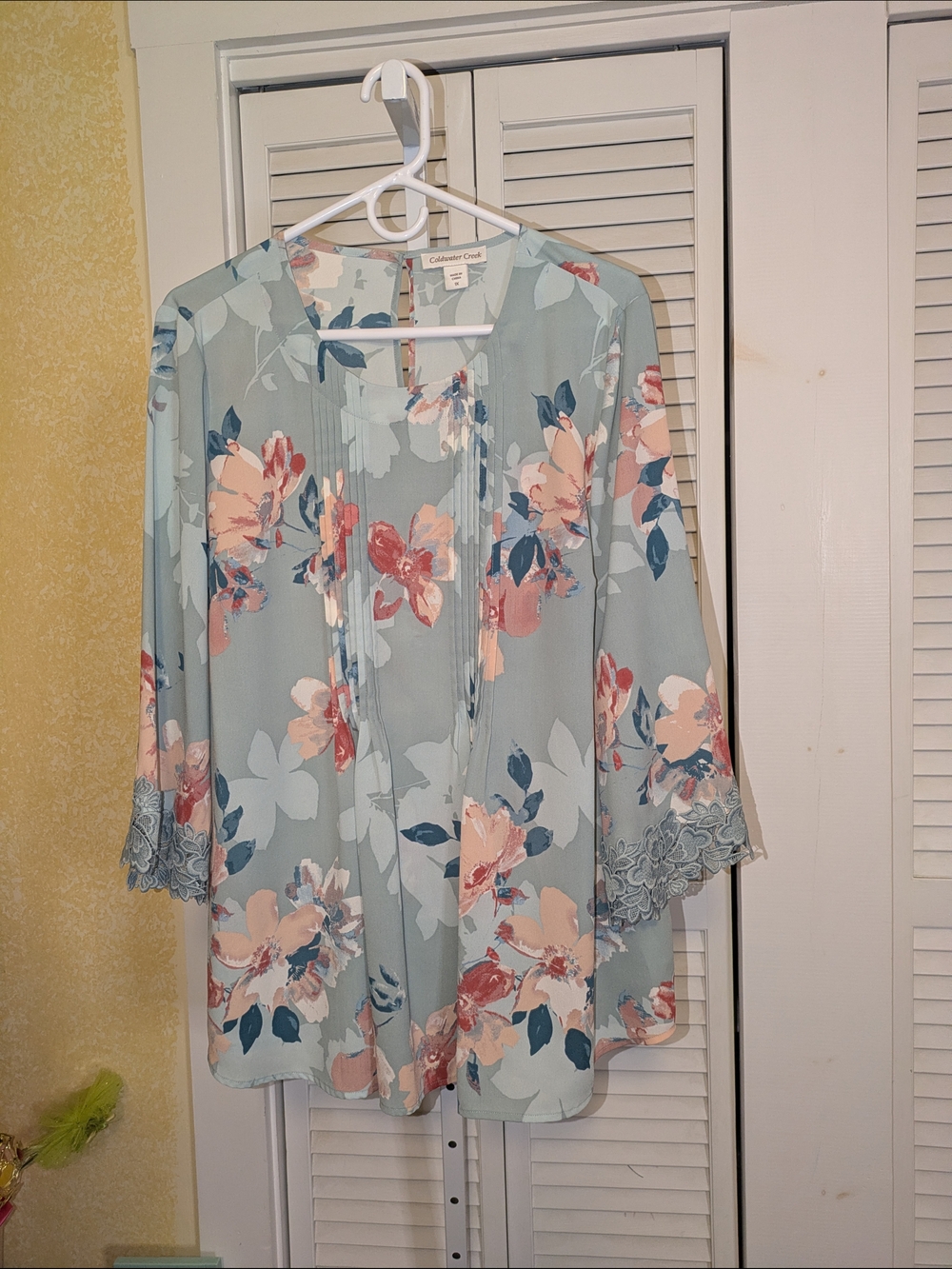 Coldwater Creek Floral Lace Trim Blouse - Sage Green- Size 1X